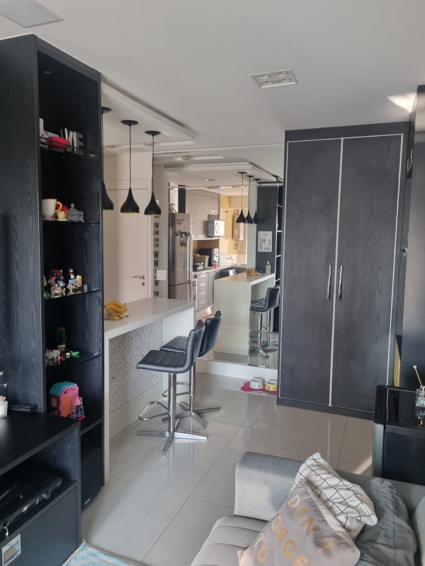 Apartamento à venda com 2 quartos, 68m² - Foto 7