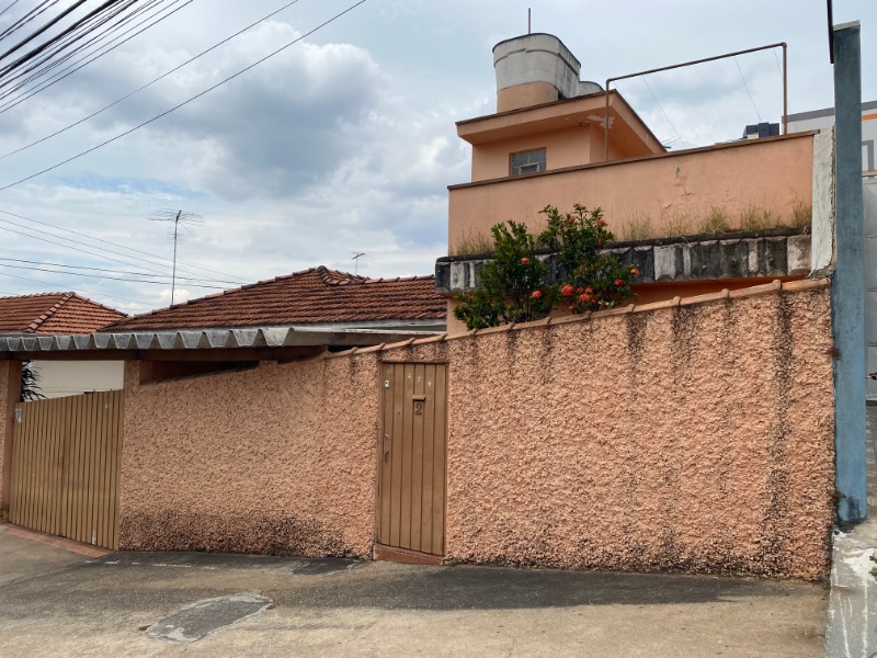 Casa à venda com 4 quartos, 129m² - Foto 2