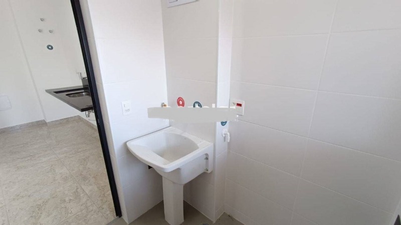 Apartamento à venda com 2 quartos, 62m² - Foto 19