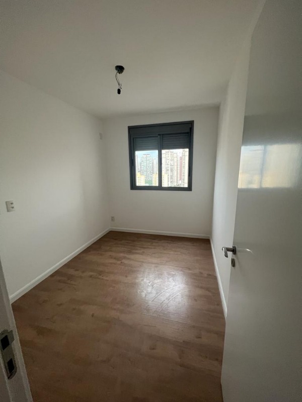 Apartamento à venda com 2 quartos, 68m² - Foto 8