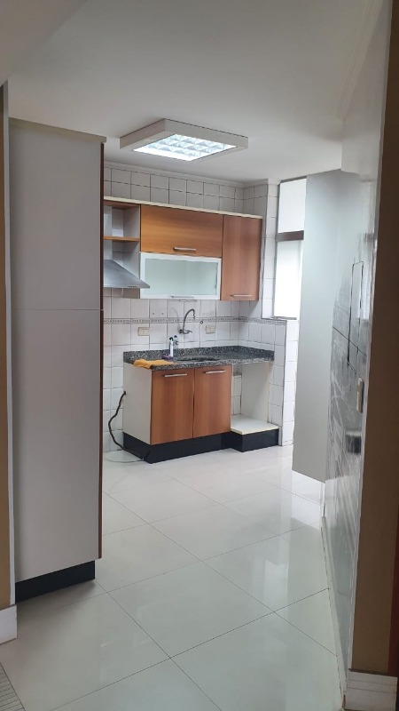 Apartamento à venda com 2 quartos, 82m² - Foto 10