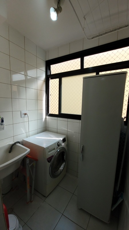 Apartamento à venda com 2 quartos, 57m² - Foto 13