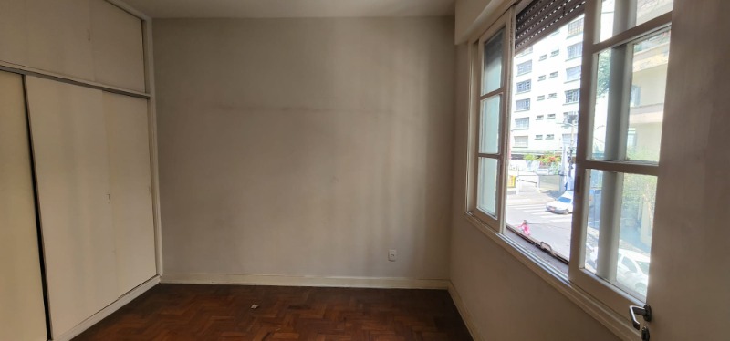 Apartamento à venda com 2 quartos, 67m² - Foto 12