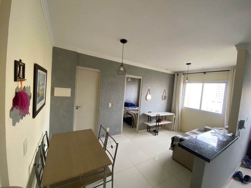 Apartamento à venda com 1 quarto, 34m² - Foto 2