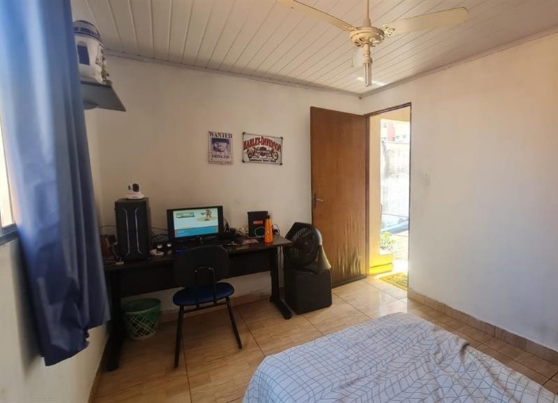 Casa à venda com 3 quartos, 187m² - Foto 8