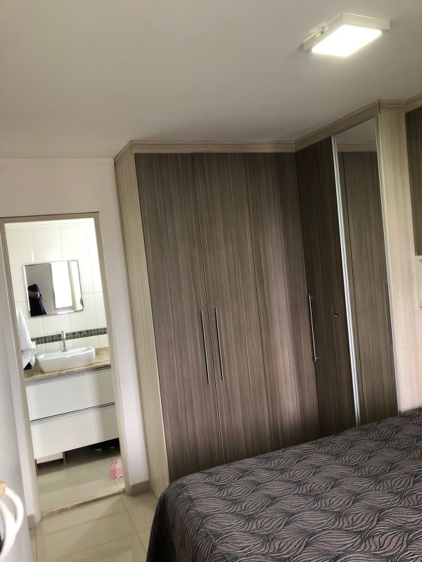 Apartamento à venda com 2 quartos, 60m² - Foto 16