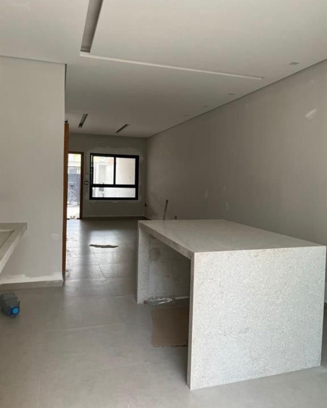 Casa à venda com 4 quartos, 150m² - Foto 10