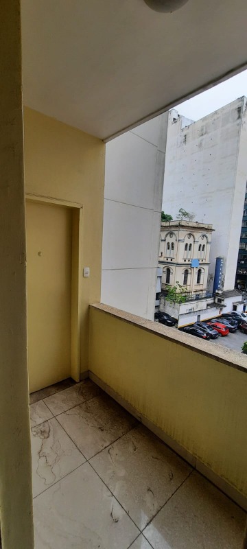 Apartamento à venda com 1 quarto, 45m² - Foto 8