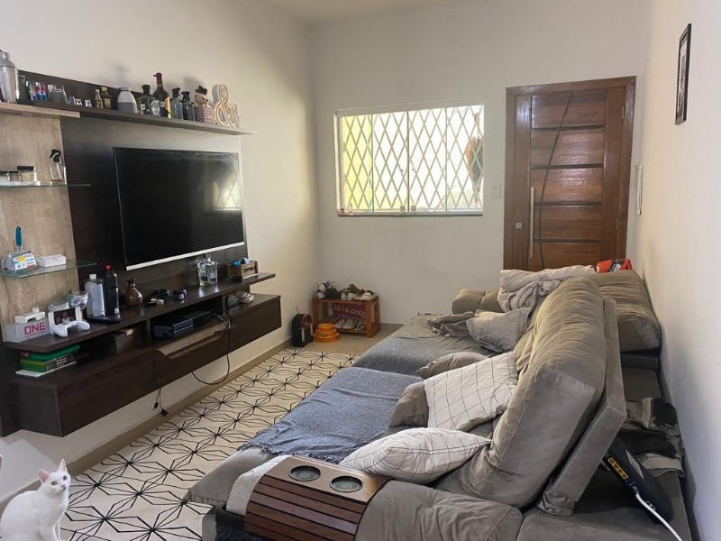 Casa à venda com 3 quartos, 140m² - Foto 1