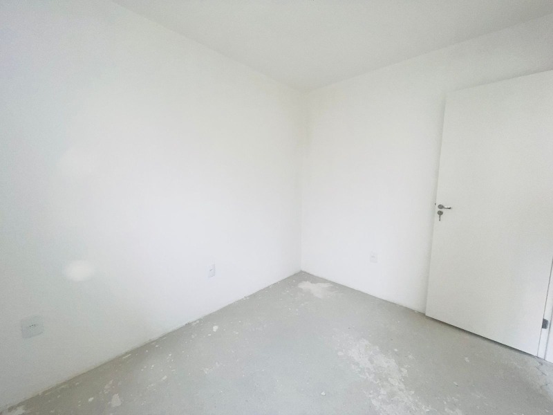 Apartamento à venda com 2 quartos, 36m² - Foto 13