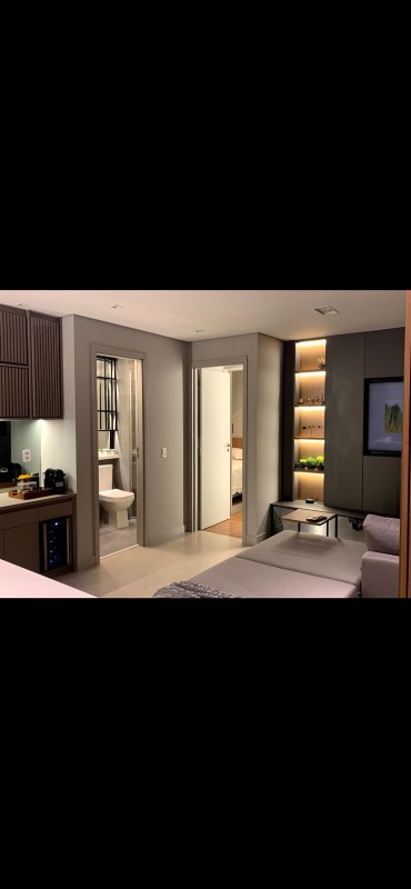 Apartamento à venda com 1 quarto, 50m² - Foto 10