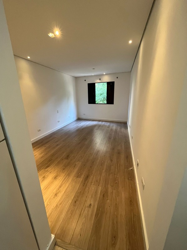 Apartamento à venda com 1 quarto, 30m² - Foto 2