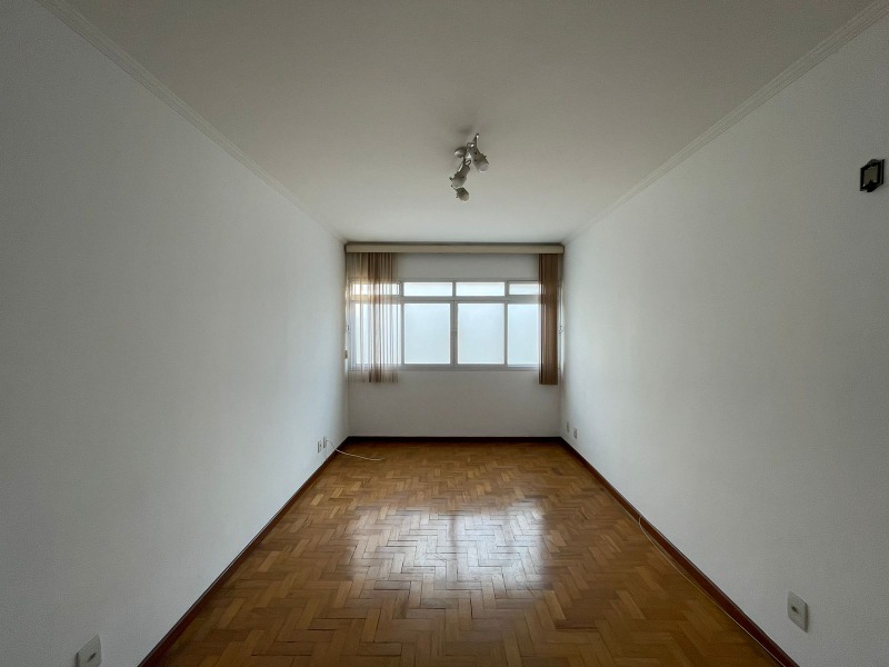 Apartamento à venda com 3 quartos, 86m² - Foto 2