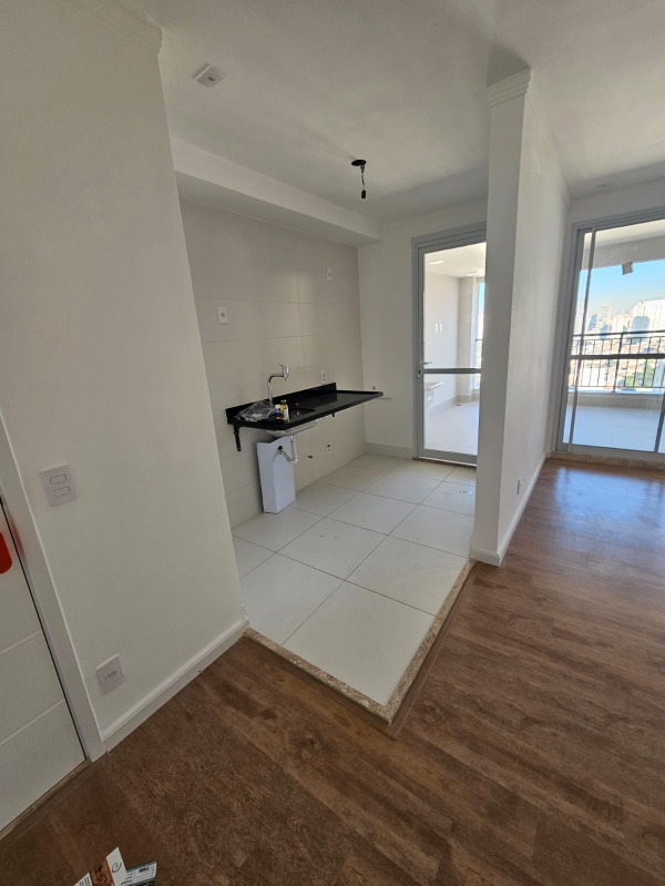 Apartamento à venda com 2 quartos, 84m² - Foto 3