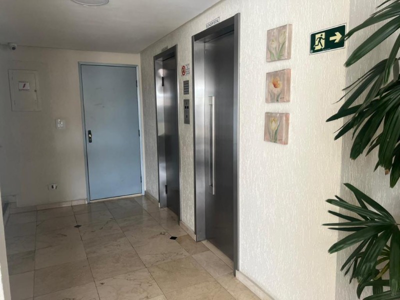 Apartamento à venda com 3 quartos, 130m² - Foto 25