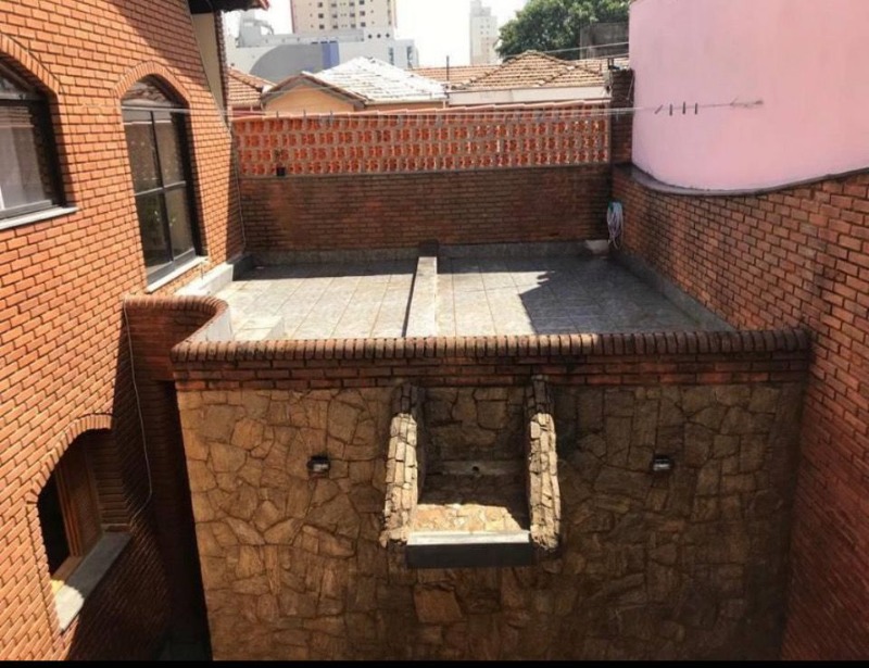 Casa à venda e aluguel com 4 quartos, 250m² - Foto 16