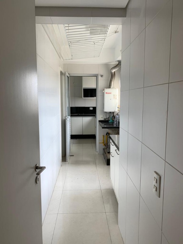 Apartamento à venda com 3 quartos, 156m² - Foto 18