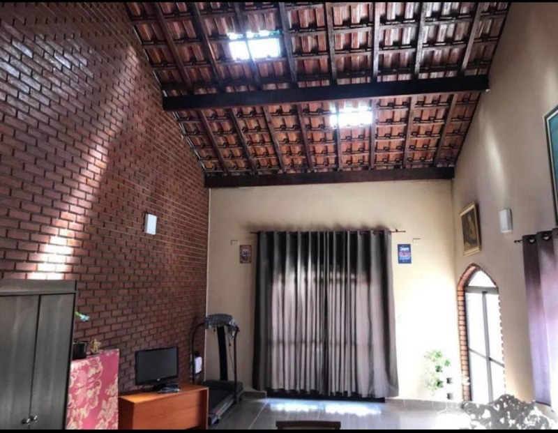 Casa à venda e aluguel com 4 quartos, 250m² - Foto 15