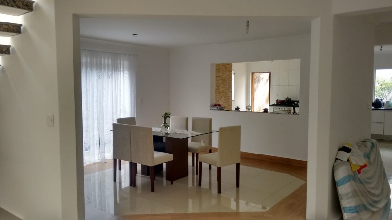 Casa à venda com 3 quartos, 370m² - Foto 5