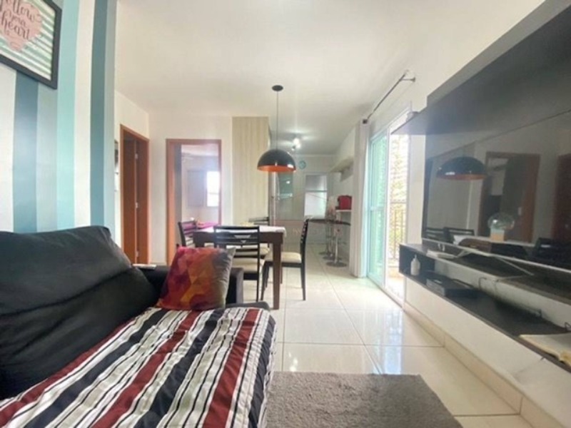 Apartamento à venda com 2 quartos, 47m² - Foto 2