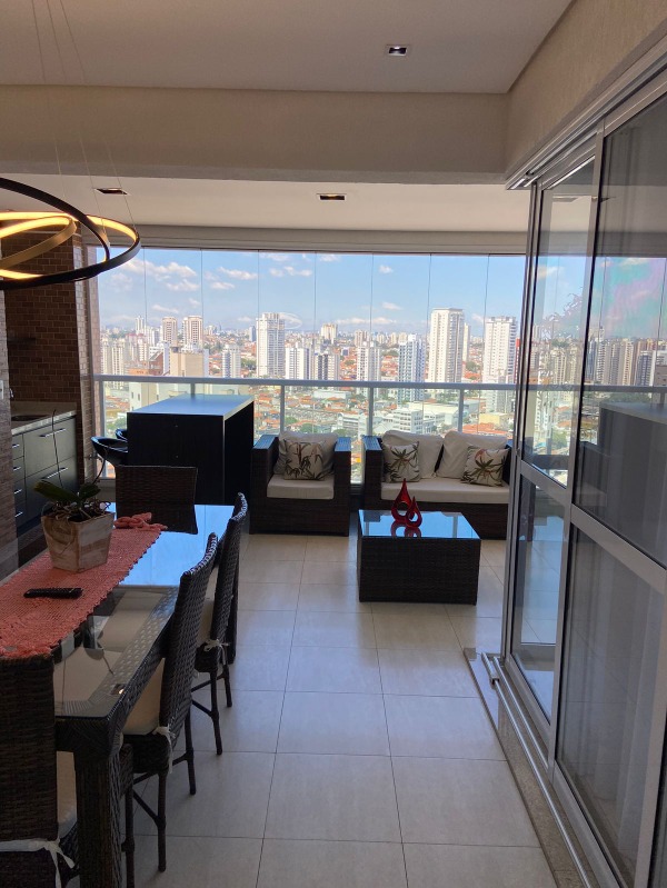 Apartamento à venda com 4 quartos, 157m² - Foto 1