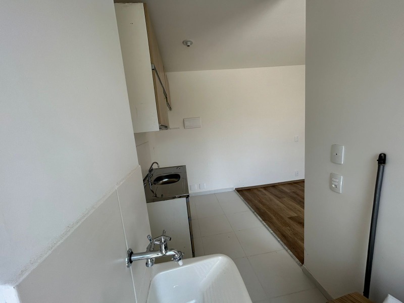 Apartamento à venda com 2 quartos, 42m² - Foto 6