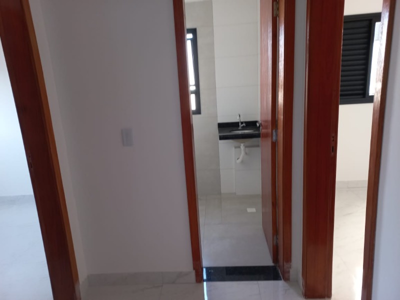 Apartamento à venda com 2 quartos, 40m² - Foto 27