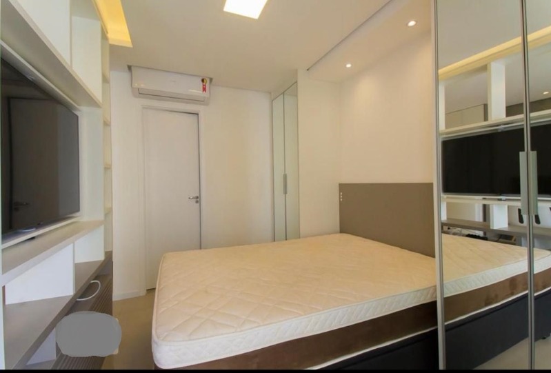 Apartamento à venda com 1 quarto, 28m² - Foto 11