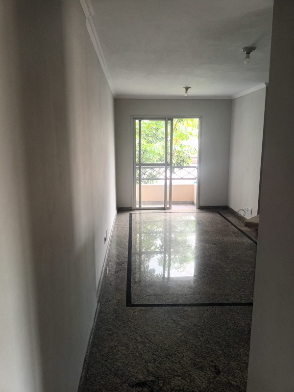 Apartamento à venda com 2 quartos, 52m² - Foto 2