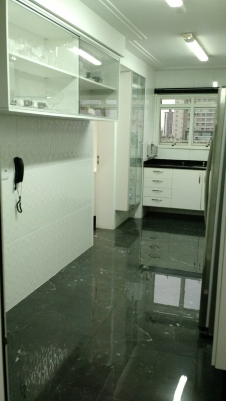 Apartamento à venda e aluguel com 3 quartos, 182m² - Foto 14