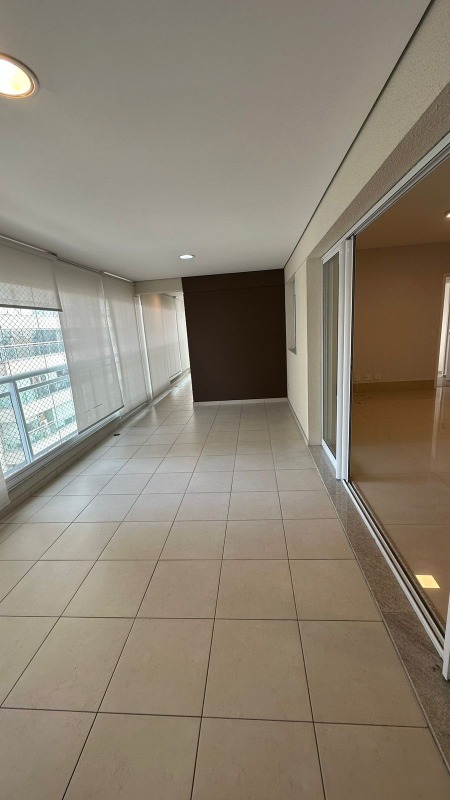 Apartamento à venda com 3 quartos, 145m² - Foto 8