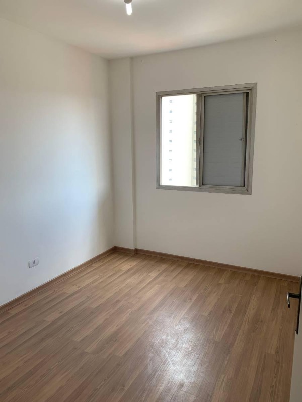 Apartamento à venda com 2 quartos, 66m² - Foto 5