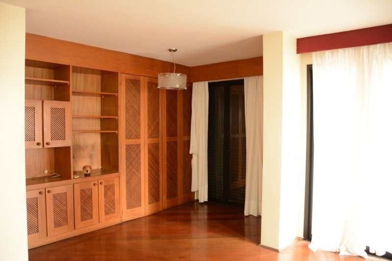 Apartamento à venda e aluguel com 4 quartos, 195m² - Foto 9