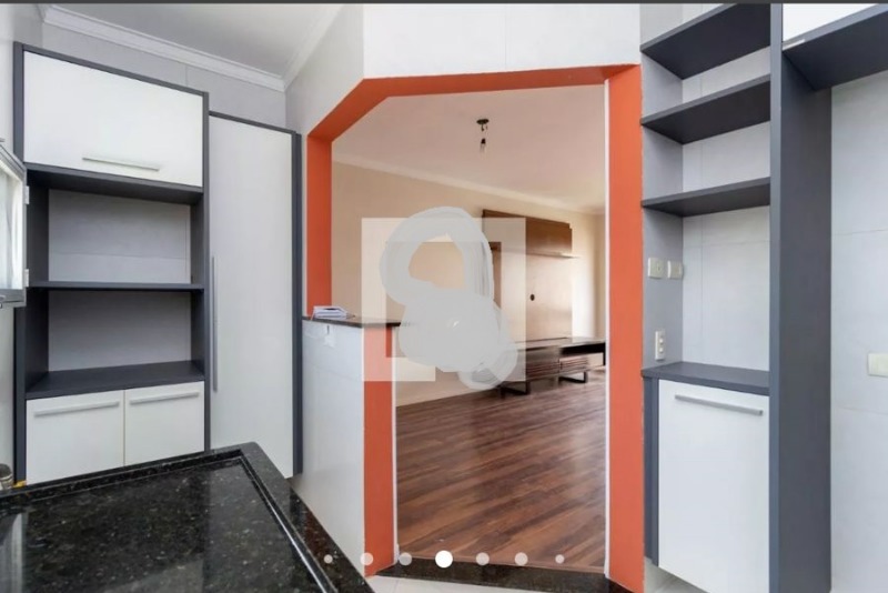 Apartamento à venda com 2 quartos, 70m² - Foto 6