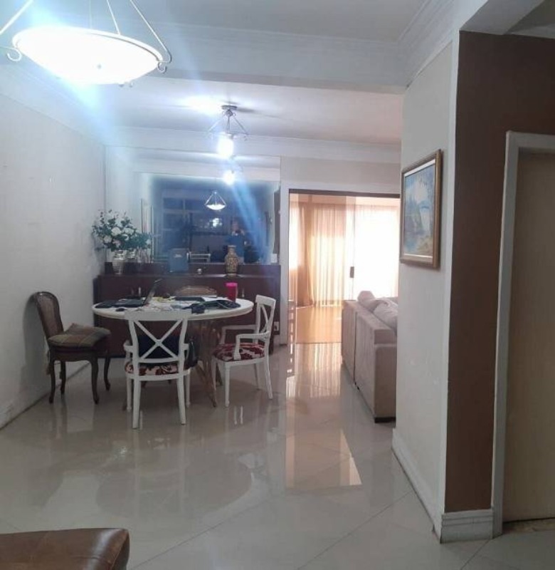 Apartamento à venda com 4 quartos, 240m² - Foto 3