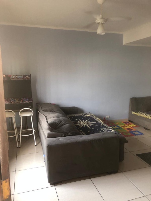 Casa à venda com 2 quartos, 180m² - Foto 3