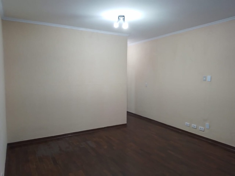 Casa à venda com 4 quartos, 132m² - Foto 2