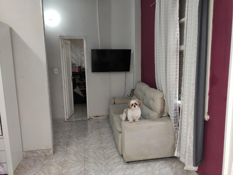 Apartamento à venda com 1 quarto, 42m² - Foto 2