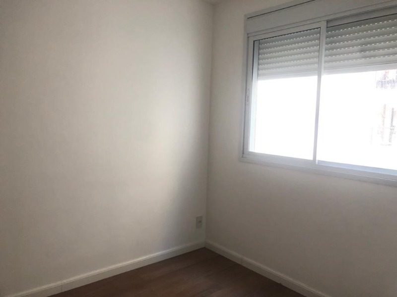 Apartamento à venda com 2 quartos, 68m² - Foto 5