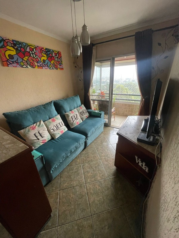 Apartamento à venda com 3 quartos, 72m² - Foto 1