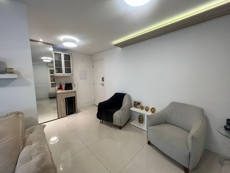 Apartamento à venda com 3 quartos, 91m² - Foto 5