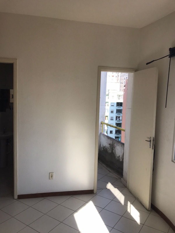 Apartamento à venda com 1 quarto, 27m² - Foto 7