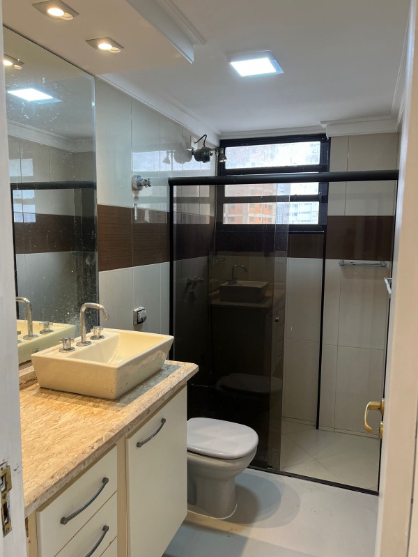 Apartamento à venda com 3 quartos, 130m² - Foto 14