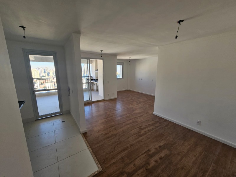 Apartamento à venda com 2 quartos, 84m² - Foto 1