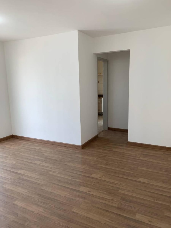 Apartamento à venda com 2 quartos, 66m² - Foto 3