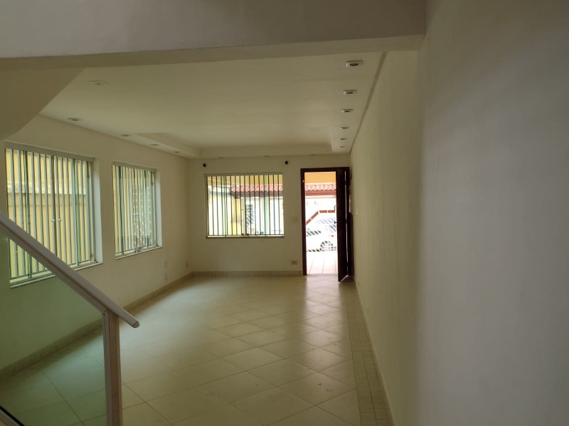 Casa à venda com 3 quartos, 180m² - Foto 3