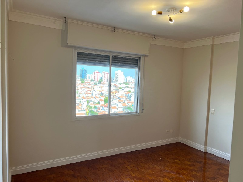 Apartamento à venda com 3 quartos, 130m² - Foto 11