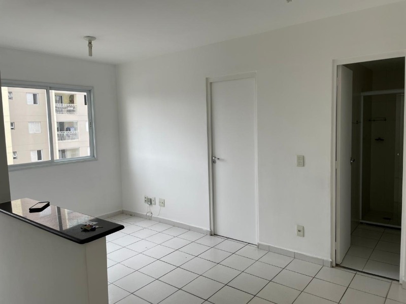 Apartamento à venda com 1 quarto, 35m² - Foto 2