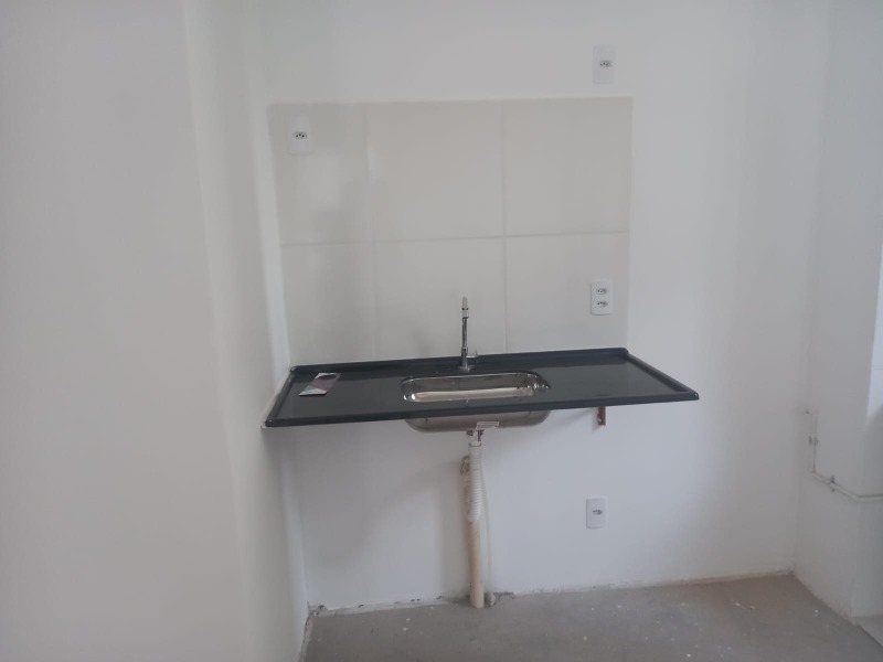 Apartamento à venda com 2 quartos, 38m² - Foto 3