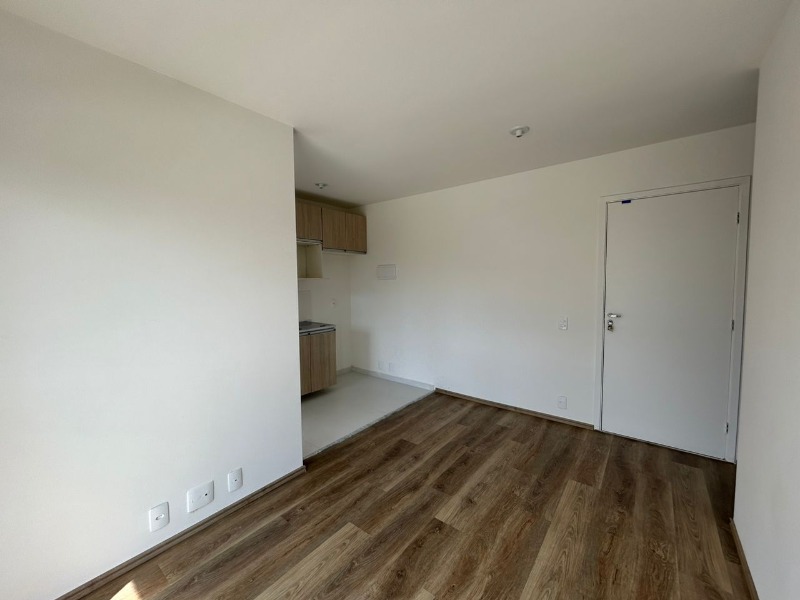 Apartamento à venda com 2 quartos, 42m² - Foto 2